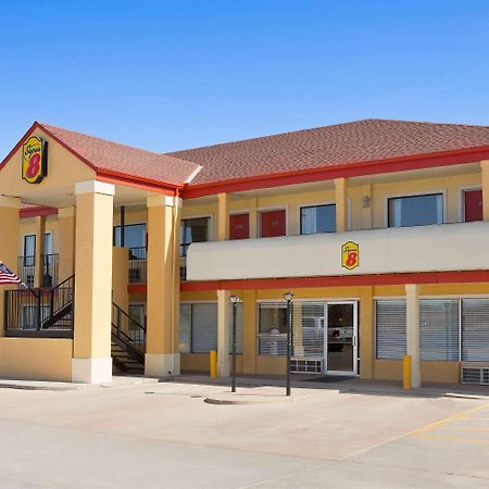 Hotel Super 8 By Wyndham Woodward Extérieur photo