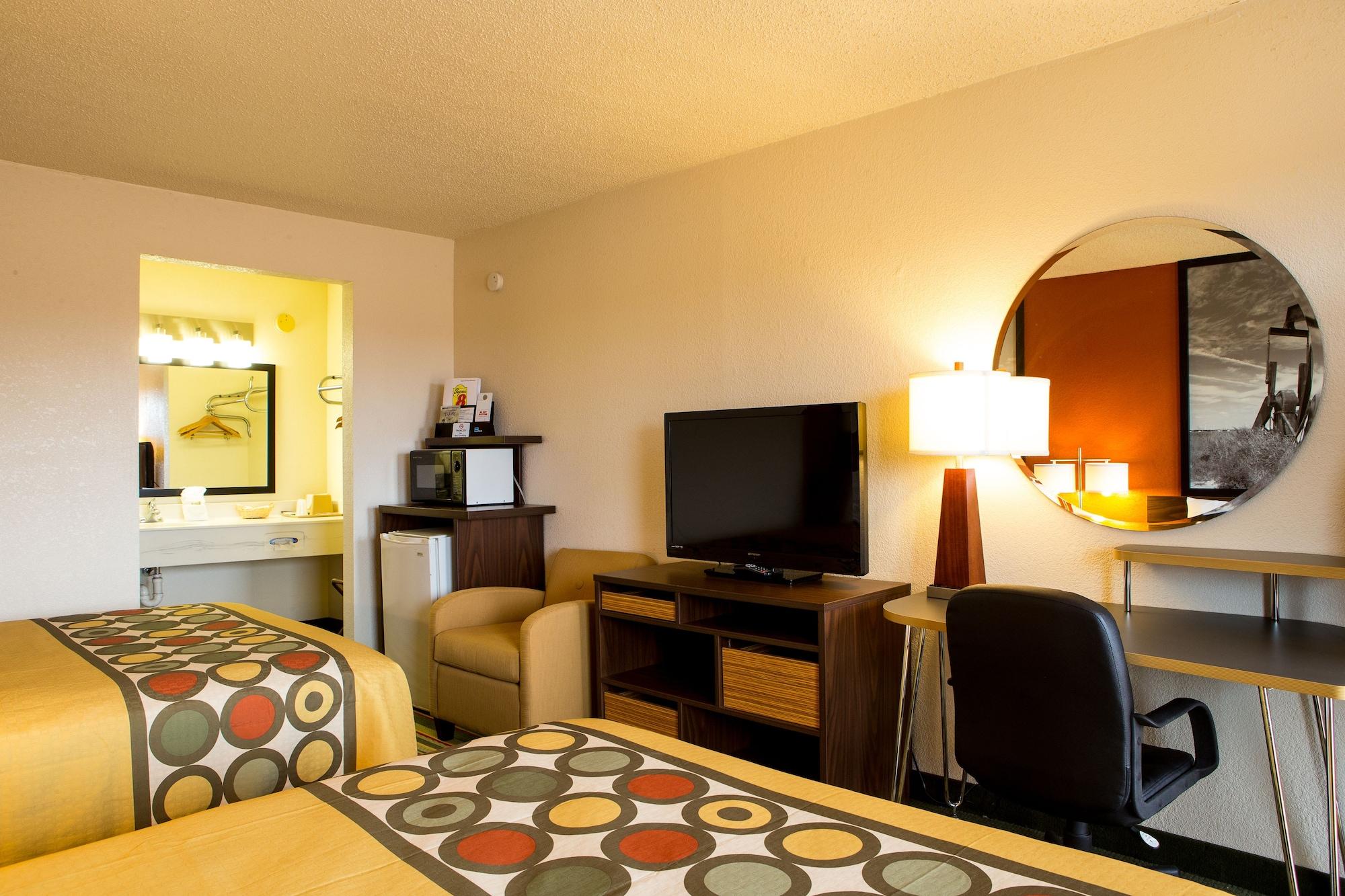 Hotel Super 8 By Wyndham Woodward Extérieur photo